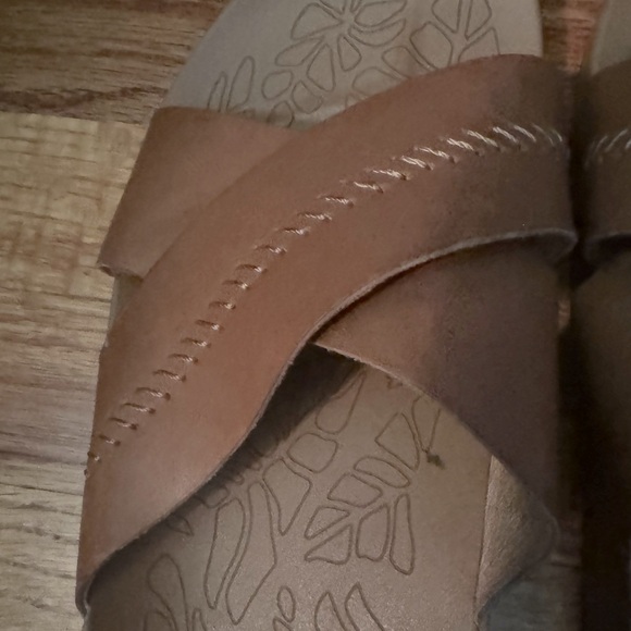 OluKai Sandals size 9 - Picture 4 of 4